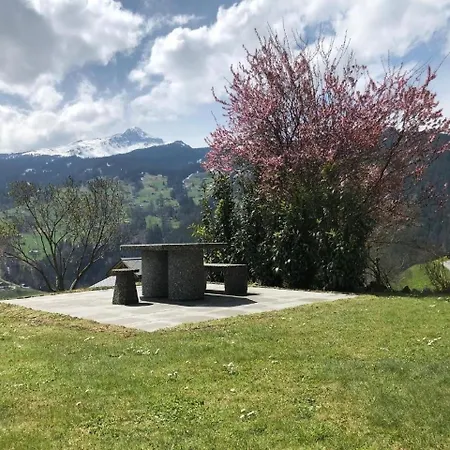 Burgstein, Enzian Apartment